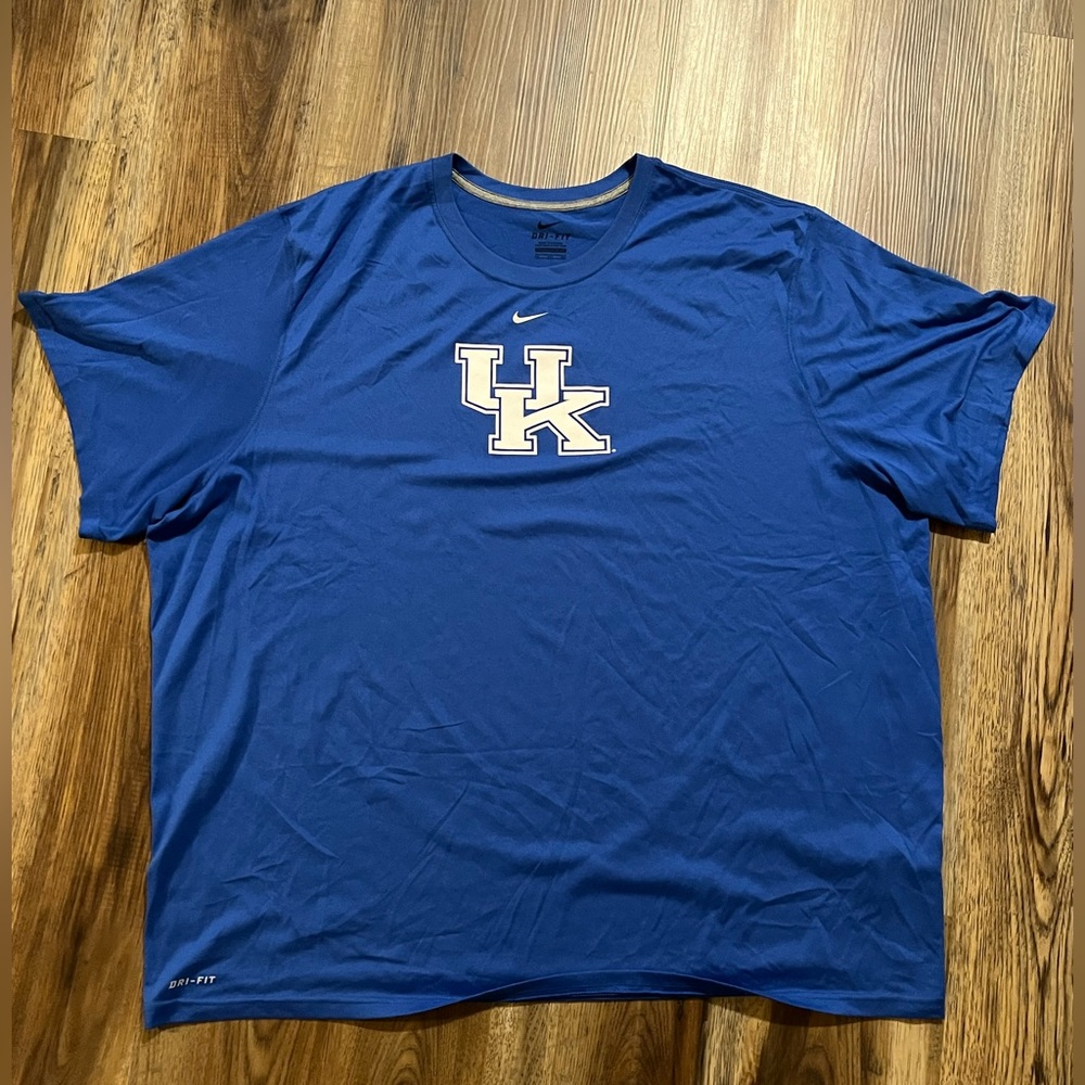 University of Kentucky Dri-Fit Men’s Size 4XL Blue T-Shirt with UK on Front